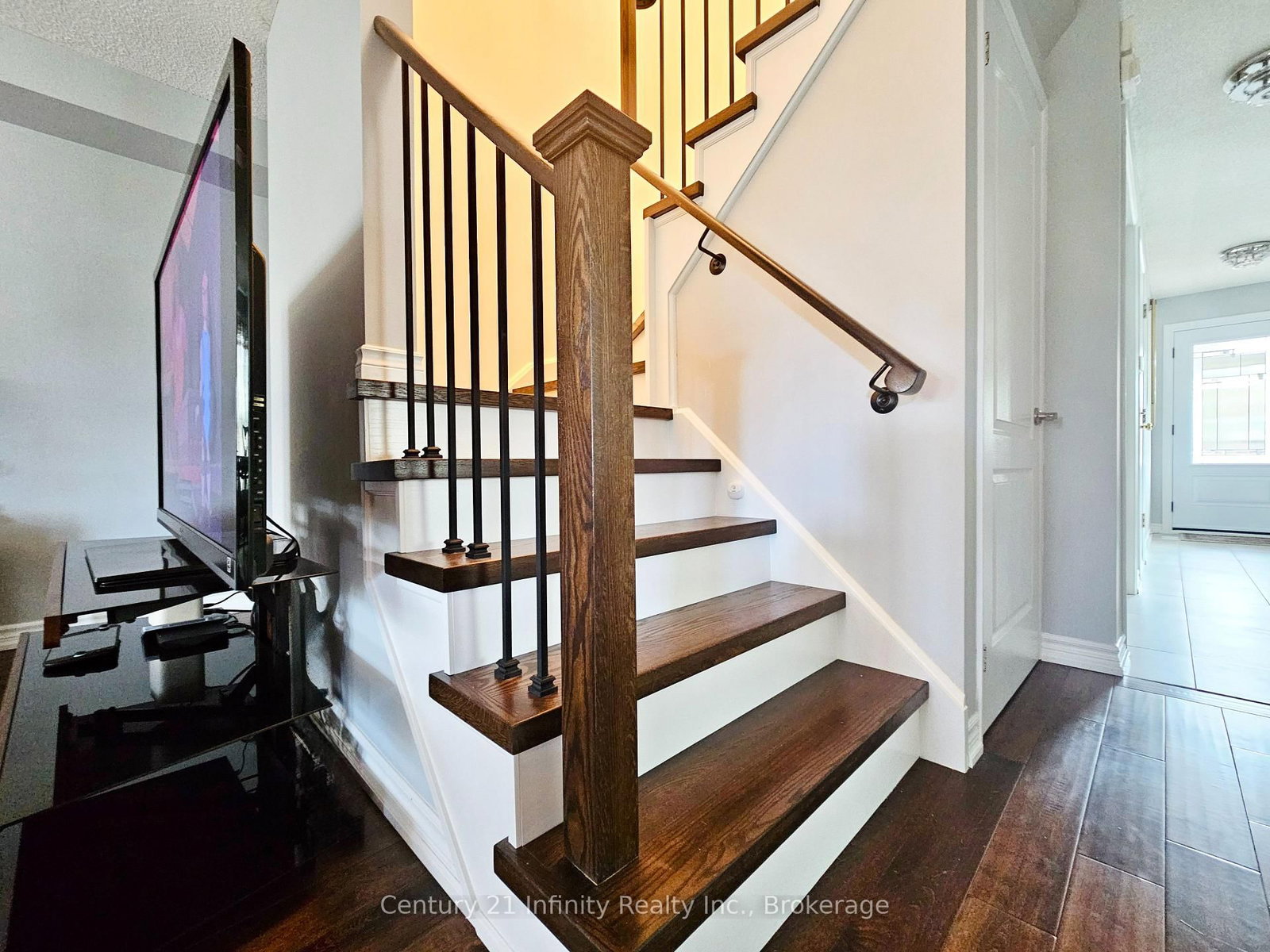 8 Murkar Crescent • Whitby, ON photo 17