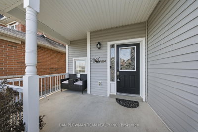 1173 Edward Bolton Crescent • Oshawa, ON photo 5