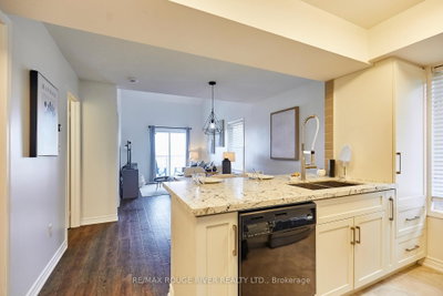 92 Petra Way • #3 • Whitby, ON photo 6