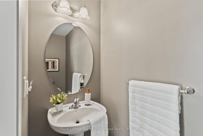83 Ted Miller Crescent • Clarington, ON photo 8