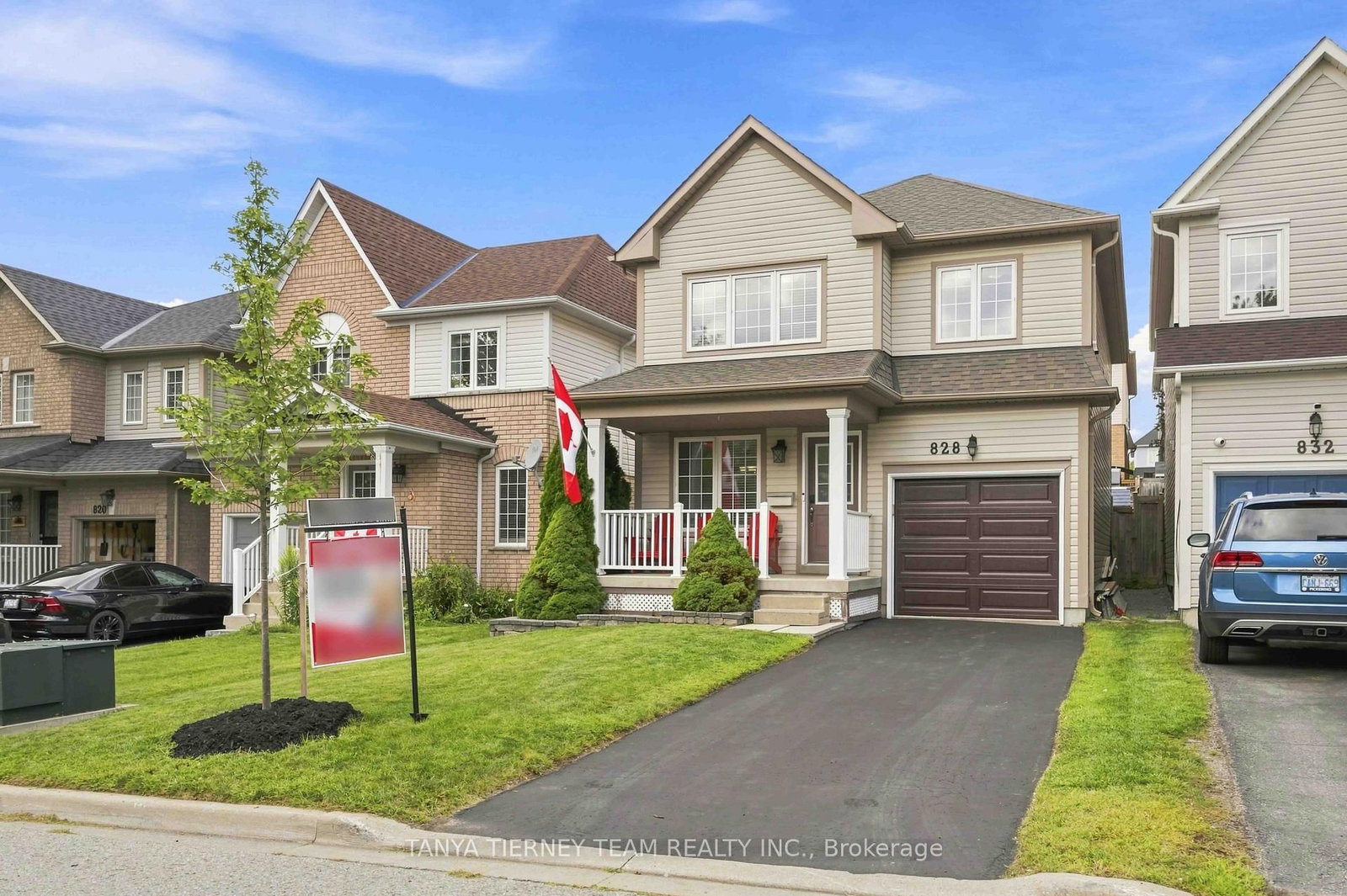 828 Taggart Crescent • Oshawa, ON photo 1