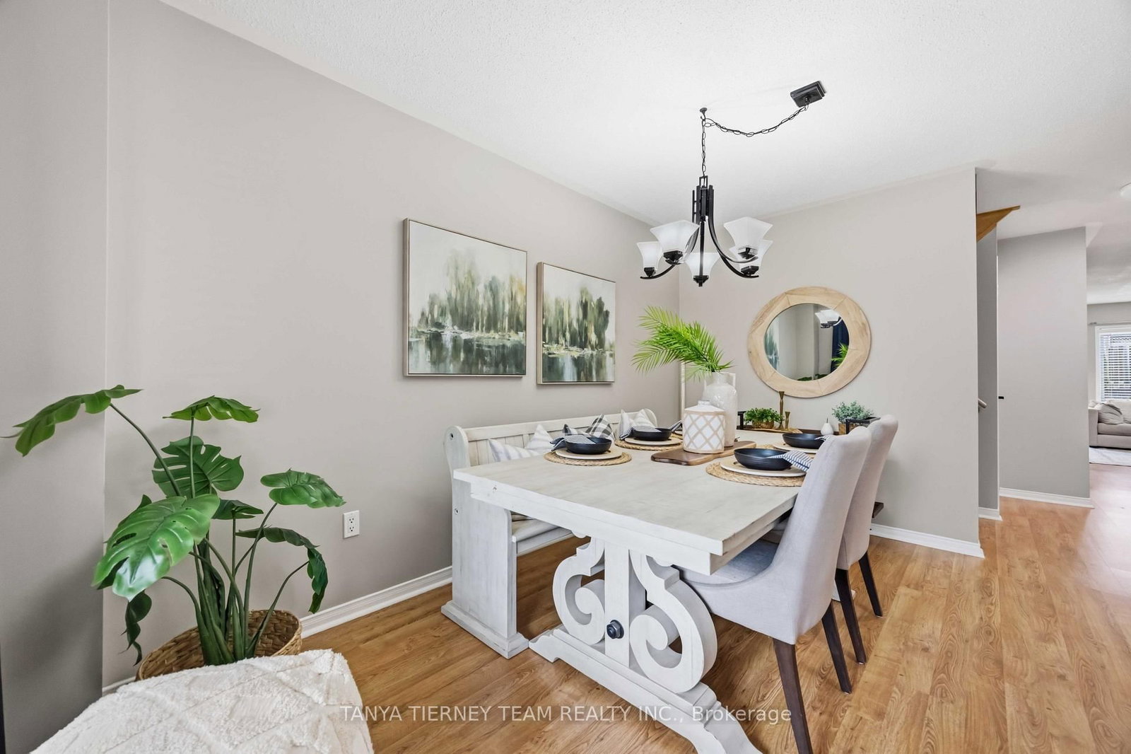 828 Taggart Crescent • Oshawa, ON photo 7