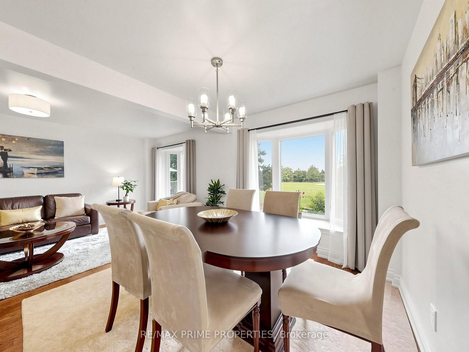 19 Post Horn Grove • Toronto, ON photo 12