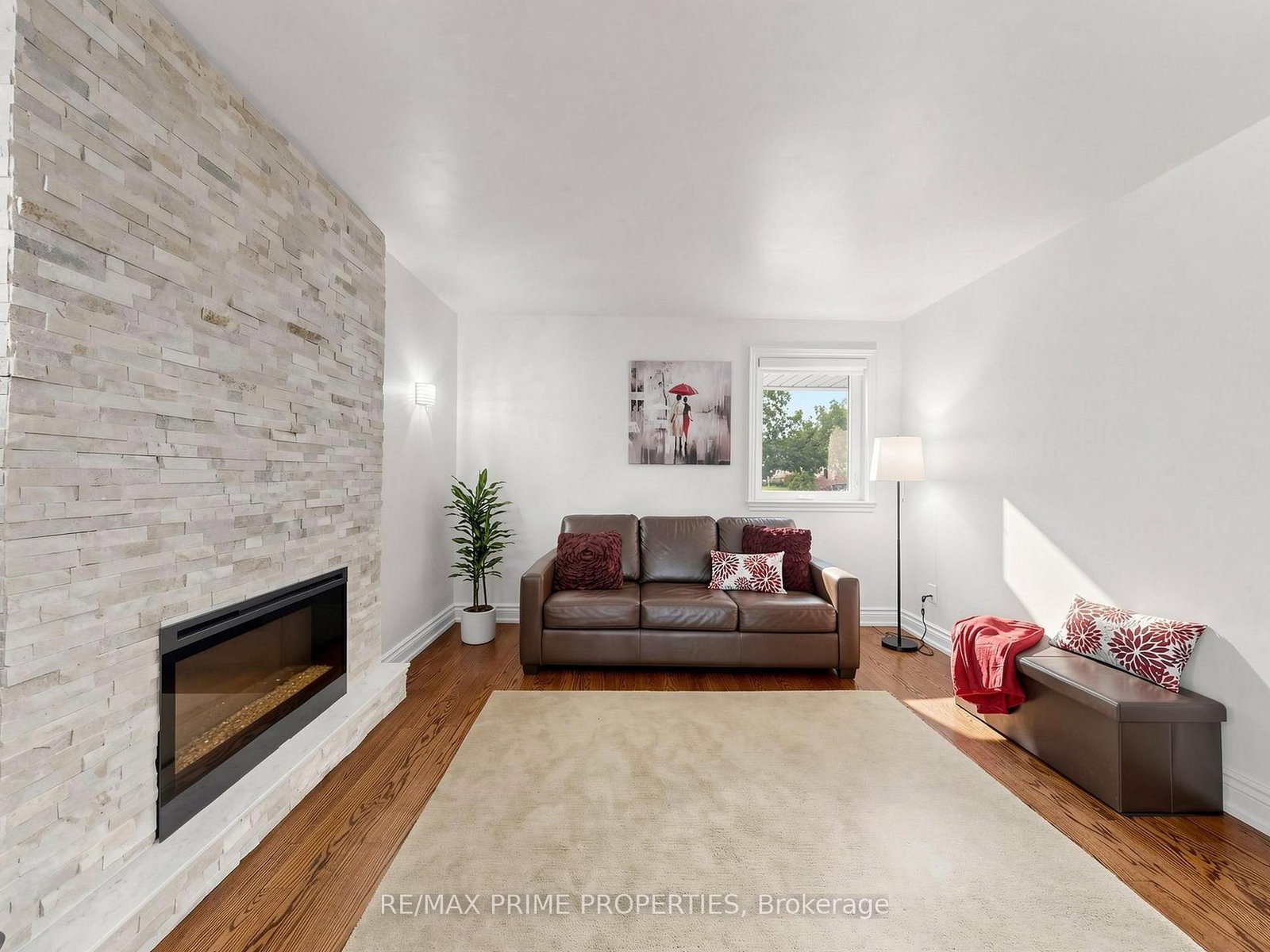 19 Post Horn Grove • Toronto, ON photo 16
