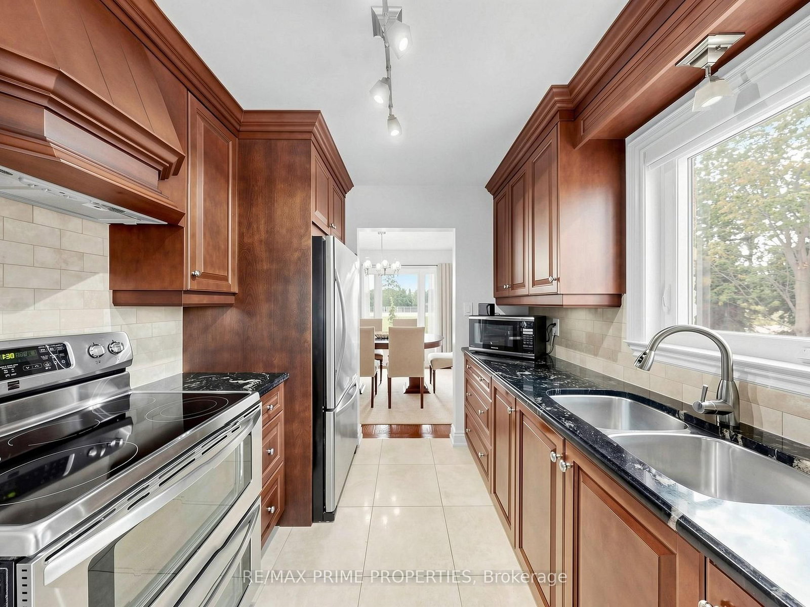 19 Post Horn Grove • Toronto, ON photo 19