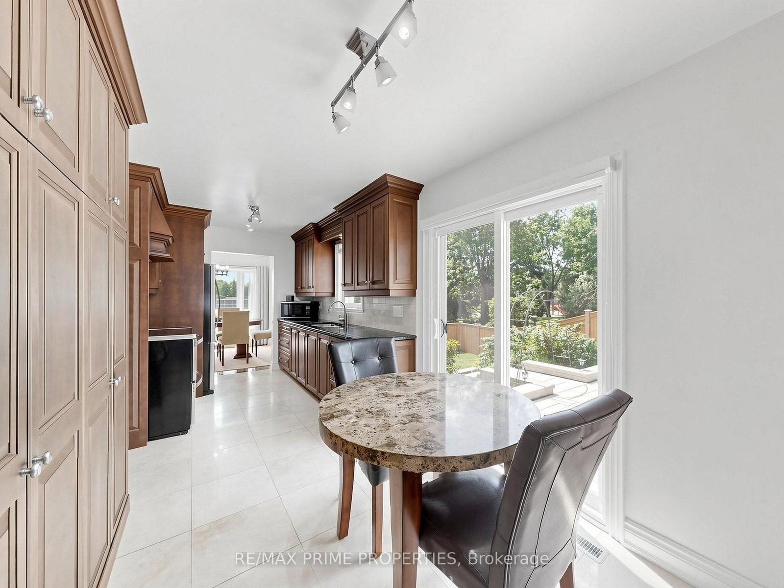 19 Post Horn Grove • Toronto, ON photo 21