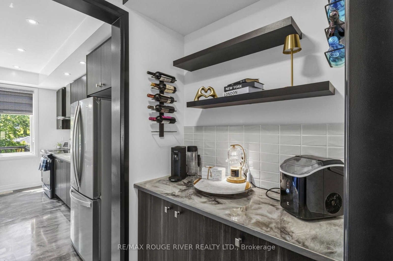24 Waterside Way • Whitby, ON photo 19