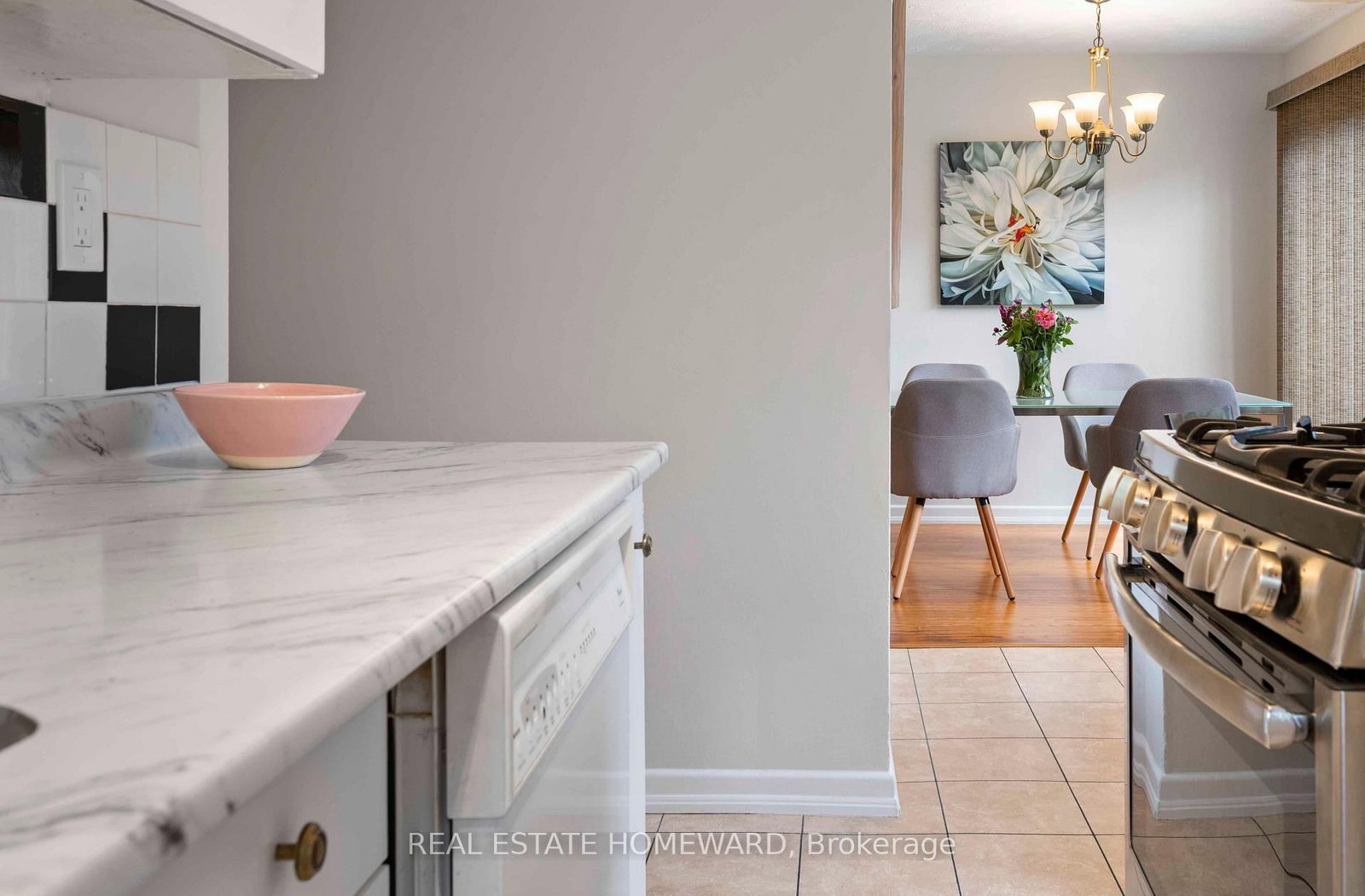 118 Zaph Avenue • Toronto, ON photo 19