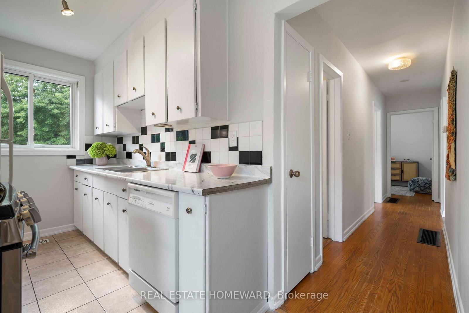 118 Zaph Avenue • Toronto, ON photo 20