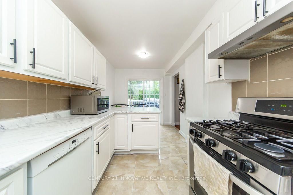 48 Dunthorne Court • Toronto, ON photo 14