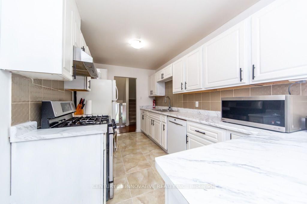 48 Dunthorne Court • Toronto, ON photo 18
