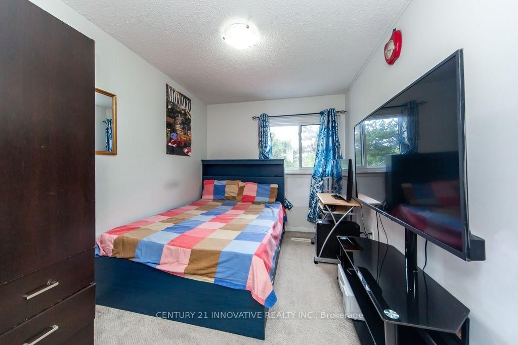 48 Dunthorne Court • Toronto, ON photo 26