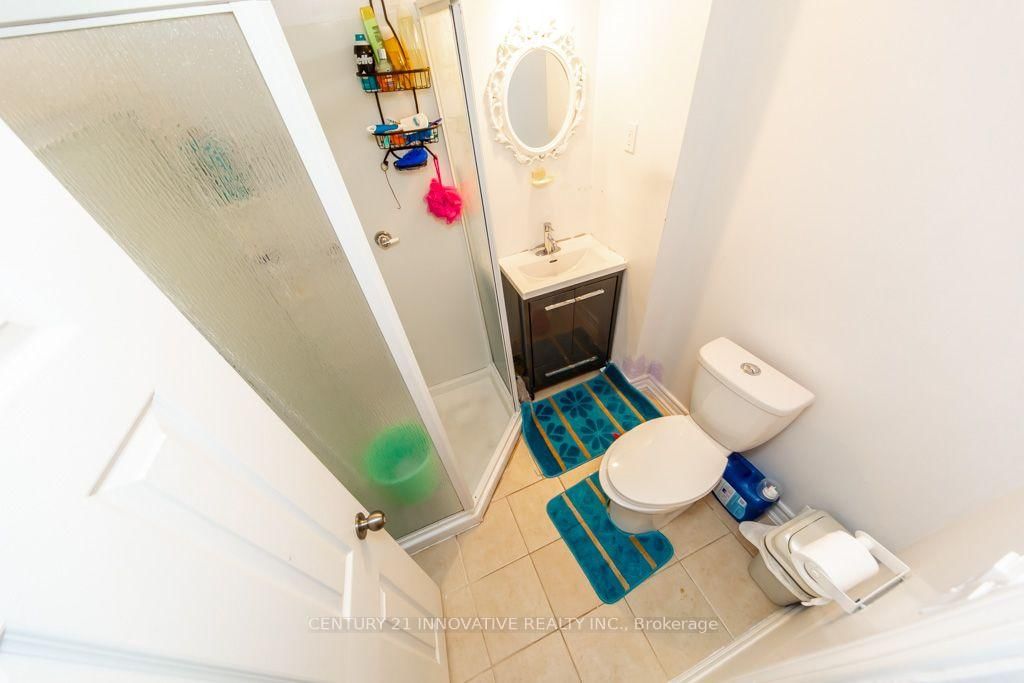 48 Dunthorne Court • Toronto, ON photo 37