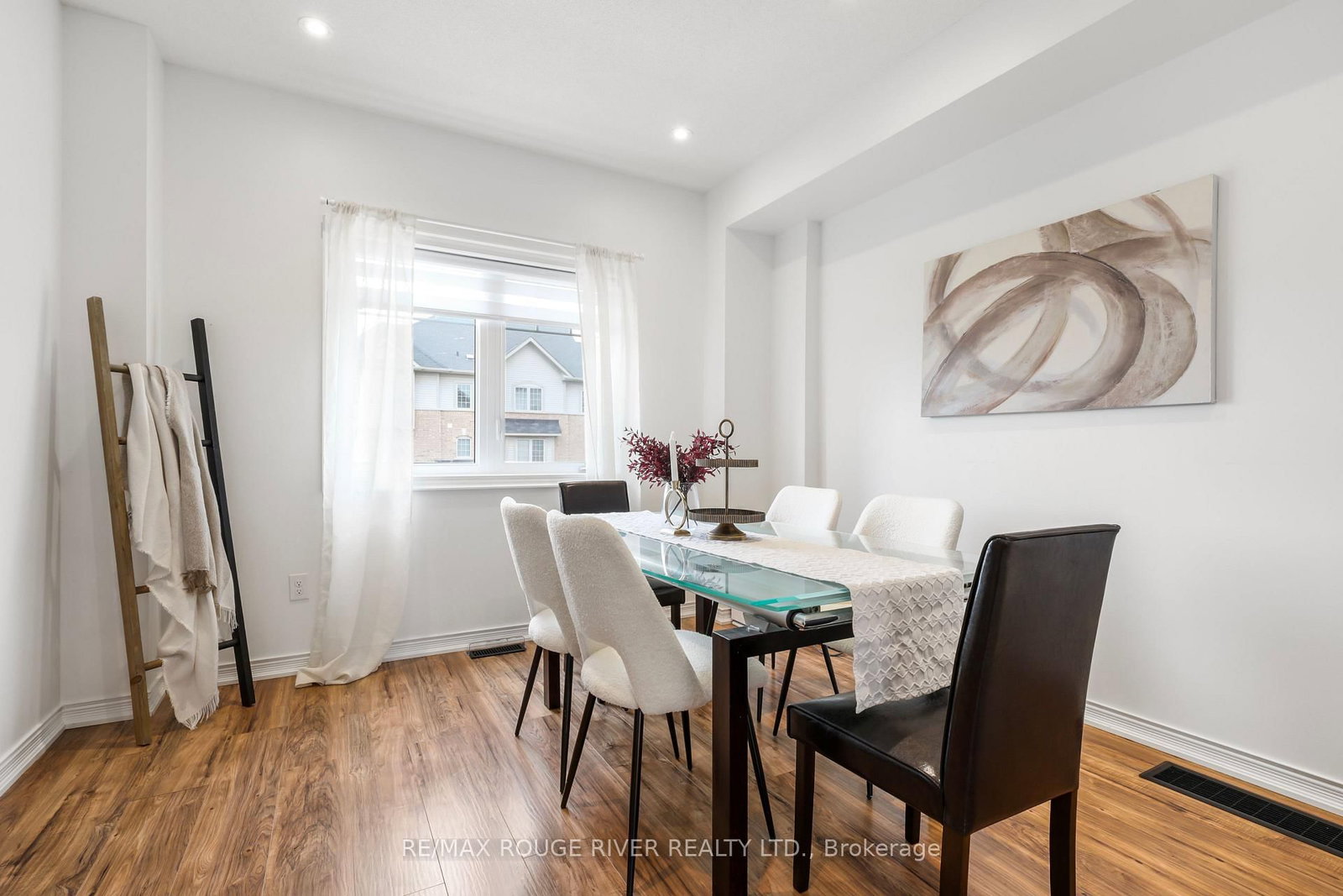 17 Devineridge Avenue • Ajax, ON photo 16