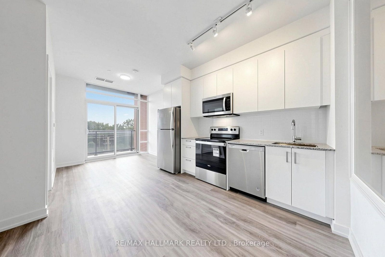 1010 Dundas Street E • #517 • Whitby, ON photo 12