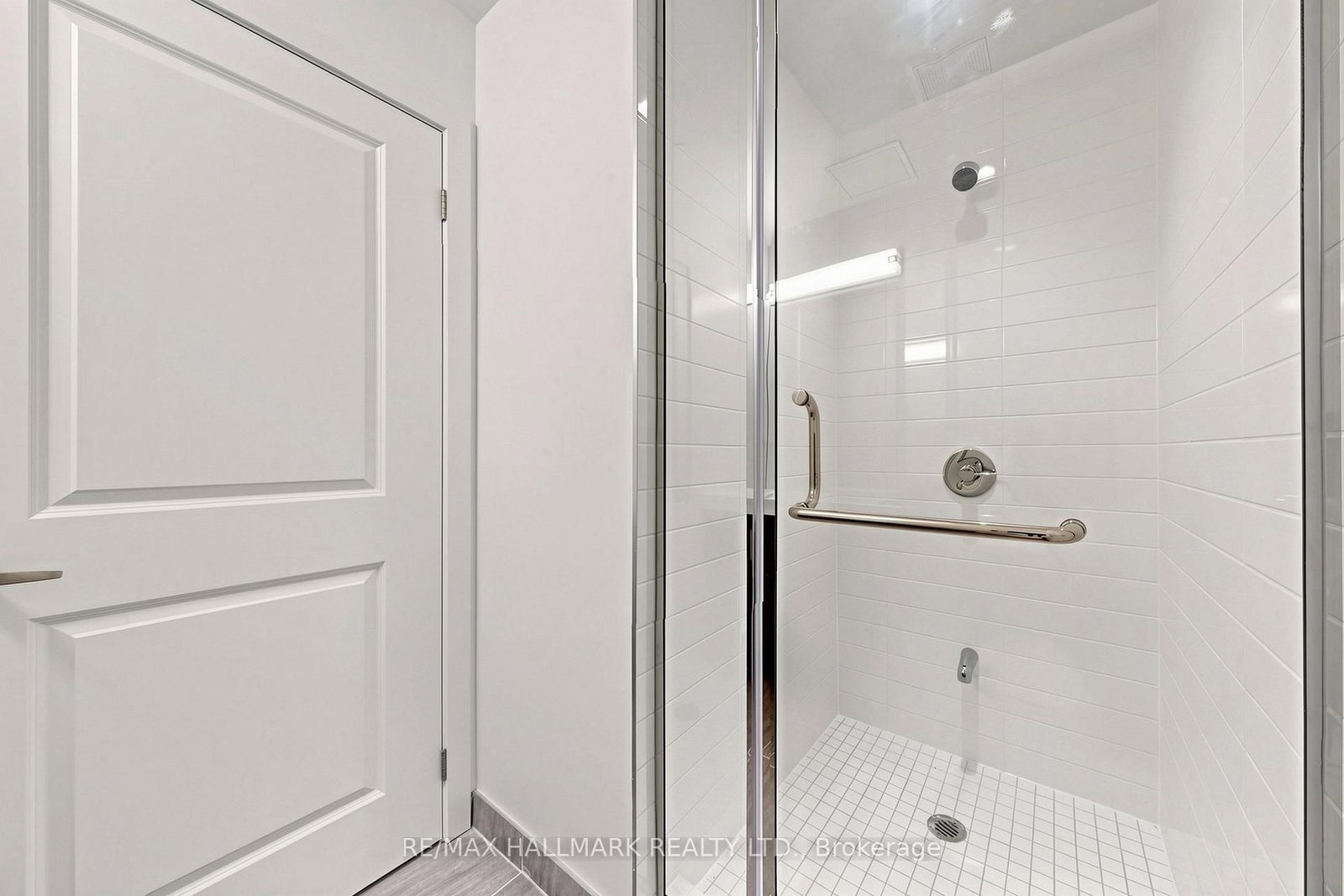 517-1010 Dundas St, Whitby, view 24