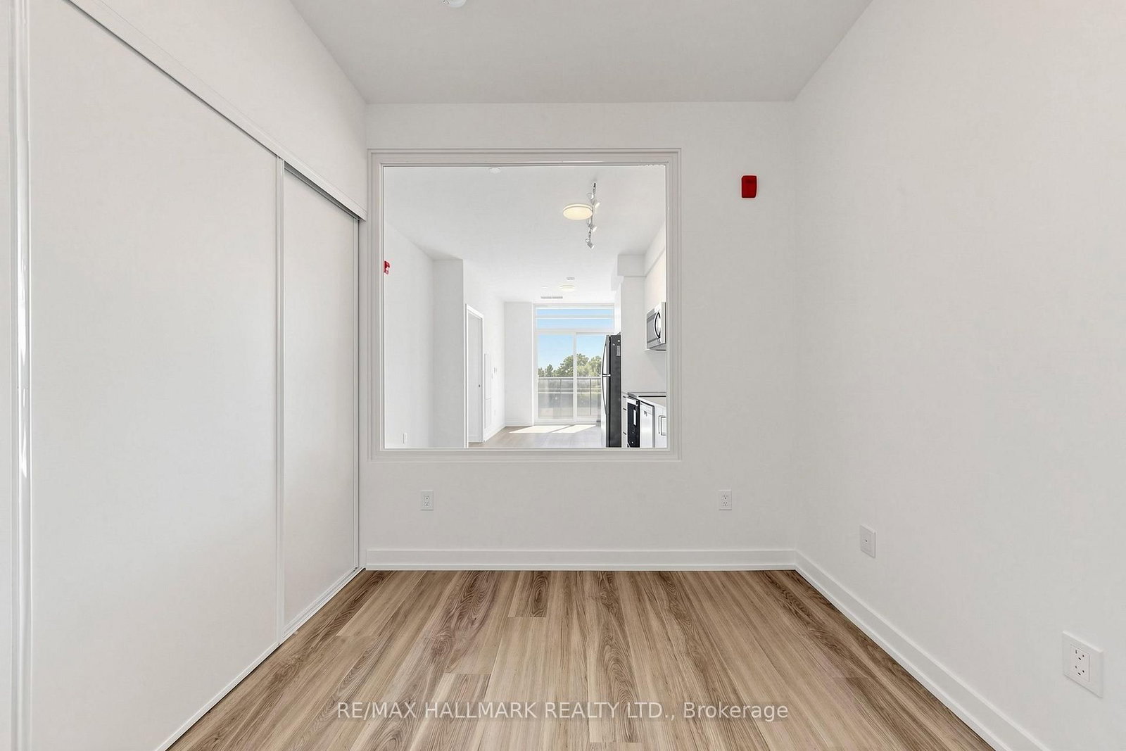 517-1010 Dundas St, Whitby, view 31