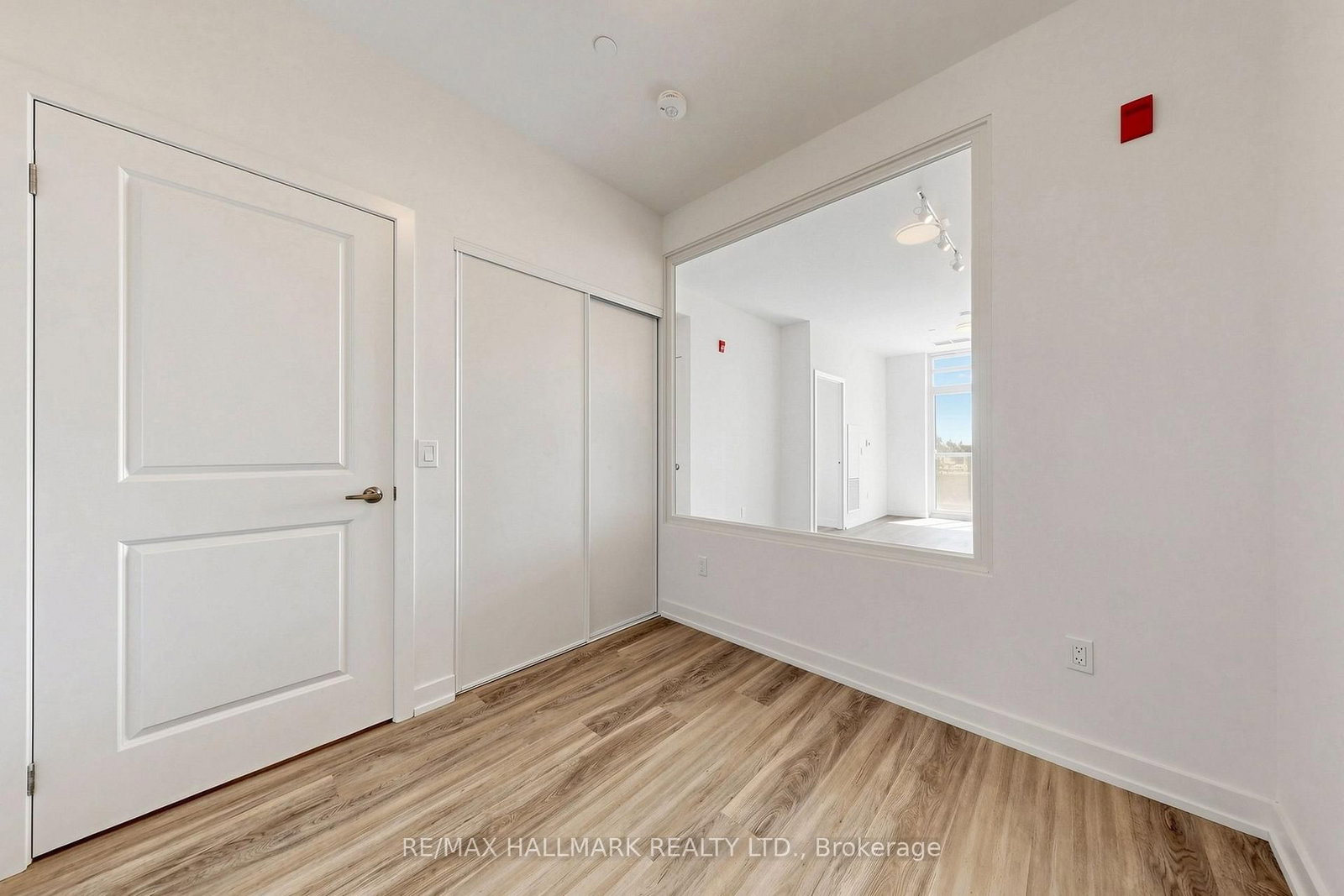 517-1010 Dundas St, Whitby, view 32
