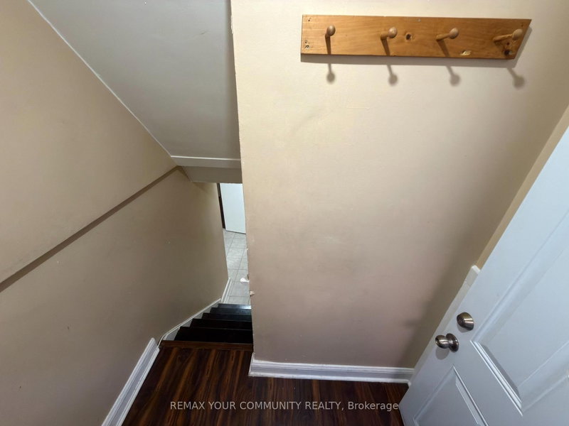 Lower Room 2 - 86 Lesmount Avenue