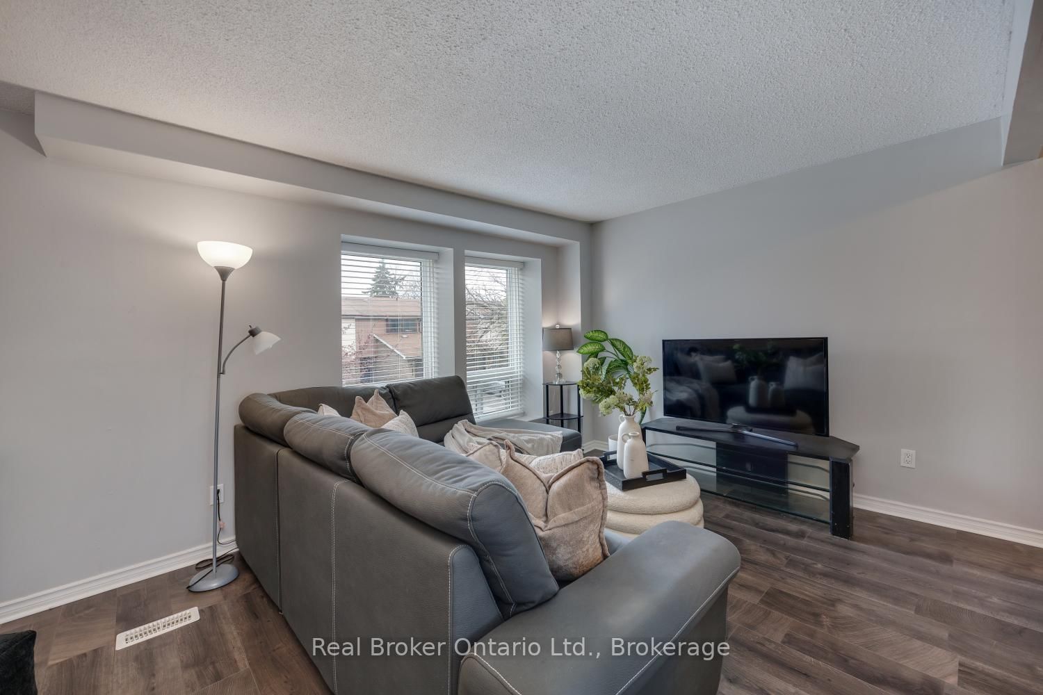 220 Ormond Drive • #30 • Oshawa, ON photo 12