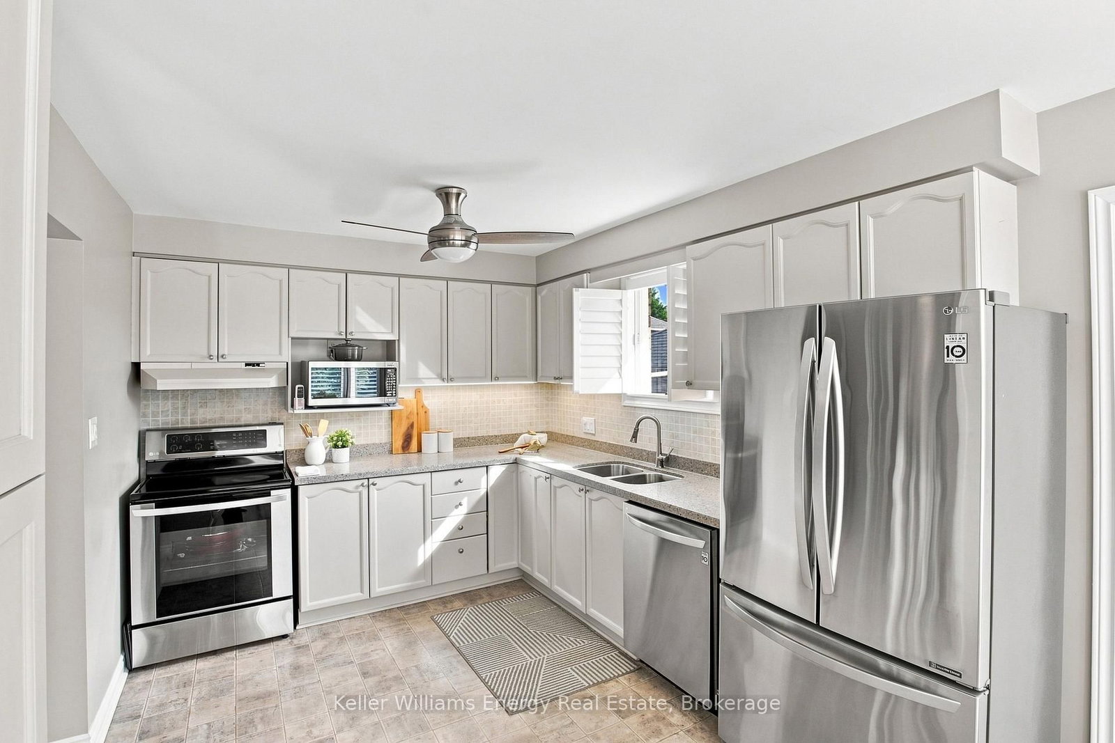 30 Alderbrook Drive • Clarington, ON photo 11