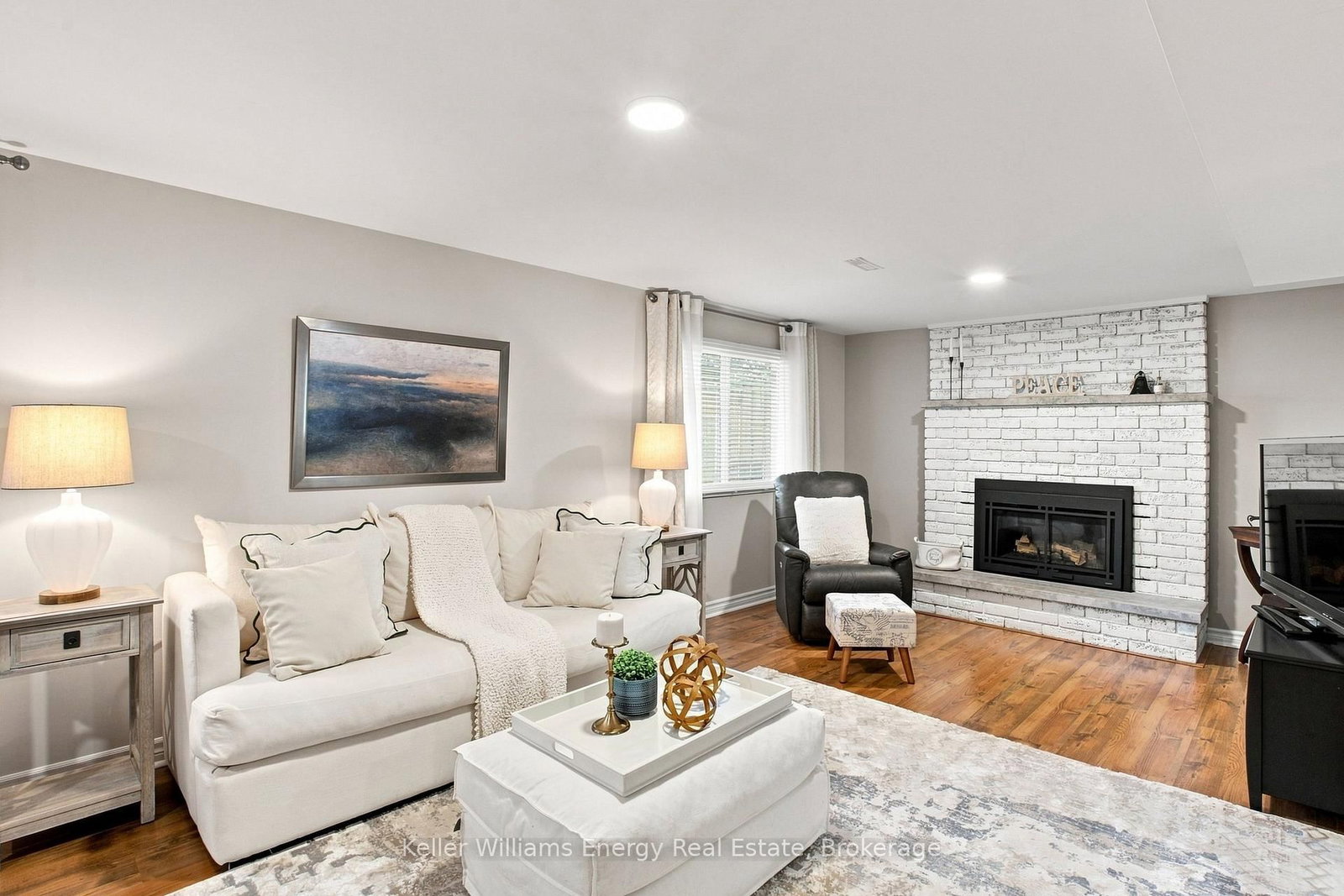 30 Alderbrook Drive • Clarington, ON photo 25