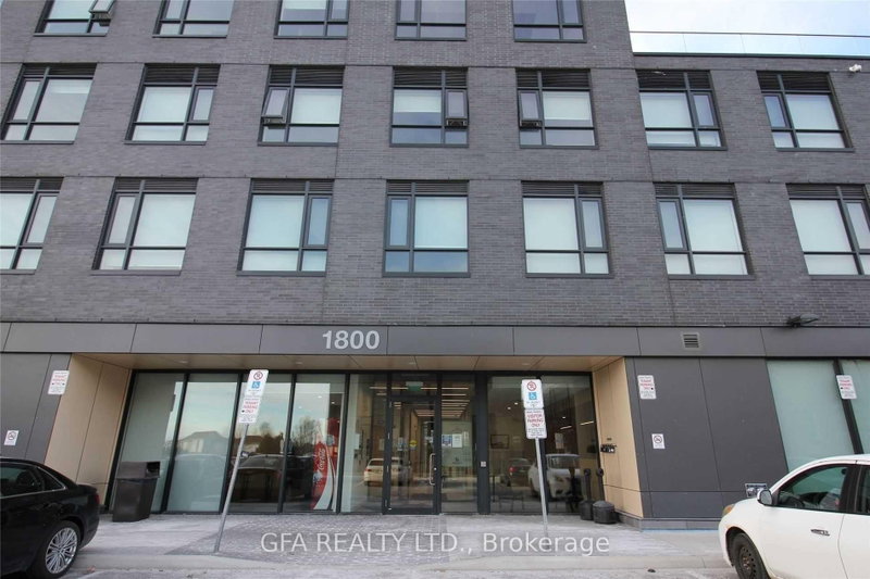 205 - 1800 Simcoe Street N