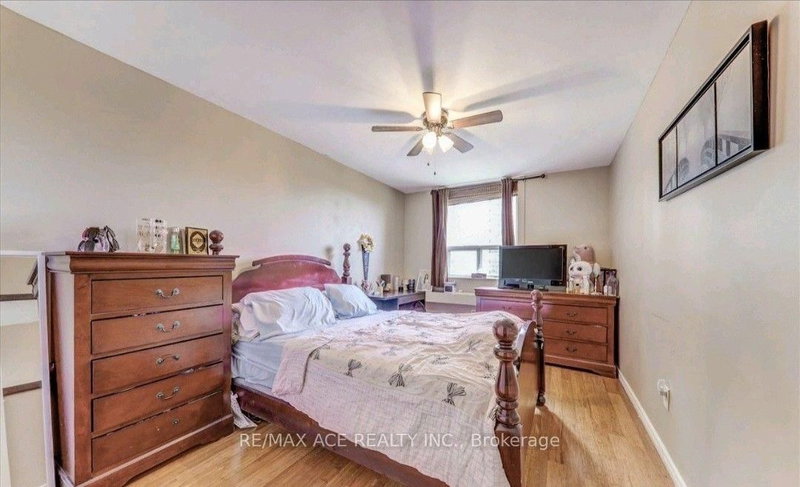 3420 Eglinton Toronto,ON M1J 2H9 — Photo 13