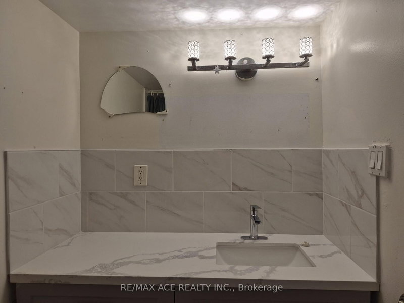 3420 Eglinton Toronto,ON M1J 2H9 — Photo 16