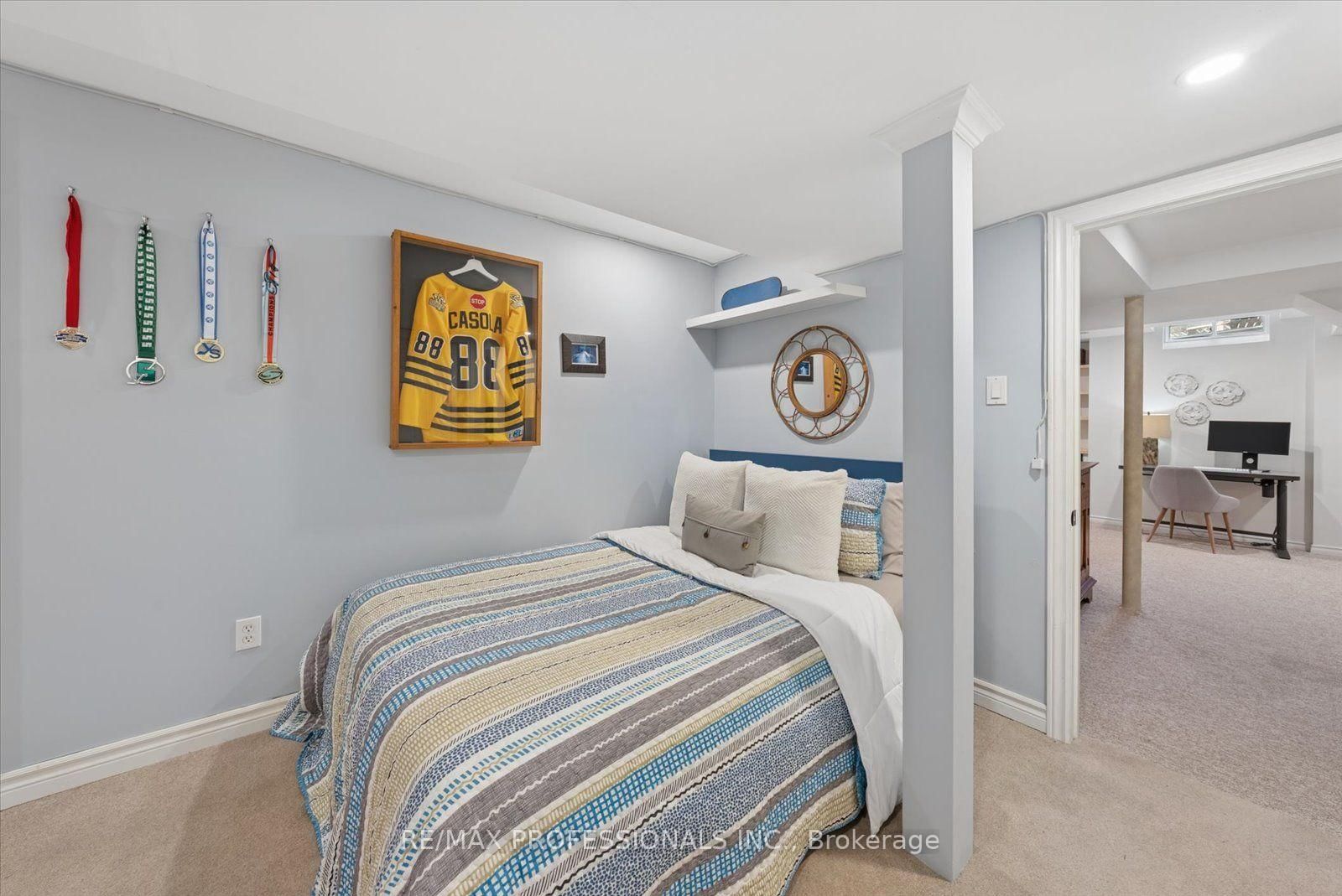 62 Blackfriar Avenue • Whitby, ON photo 39