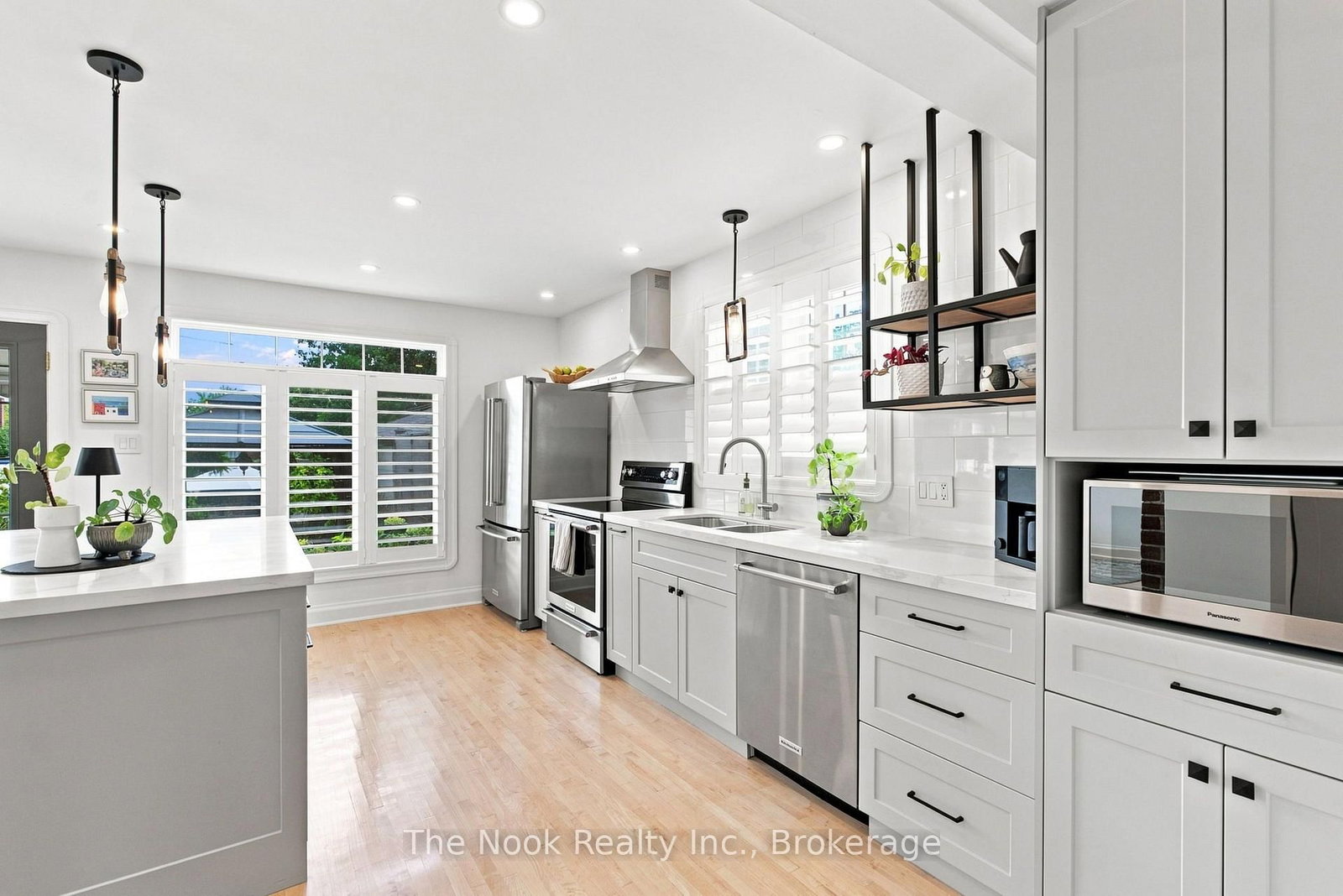 863 Masson Street • Oshawa, ON photo 11