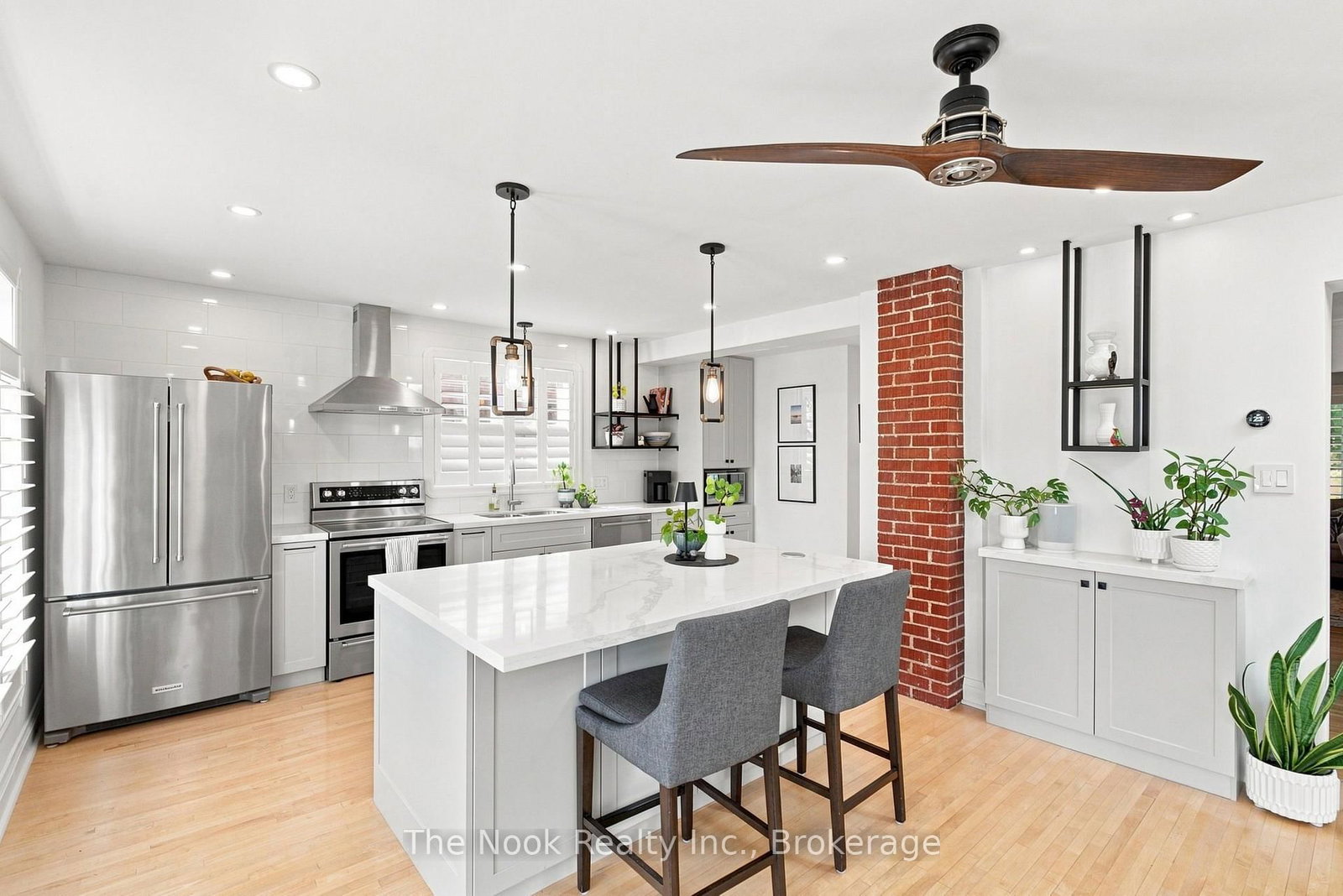 863 Masson Street • Oshawa, ON photo 12
