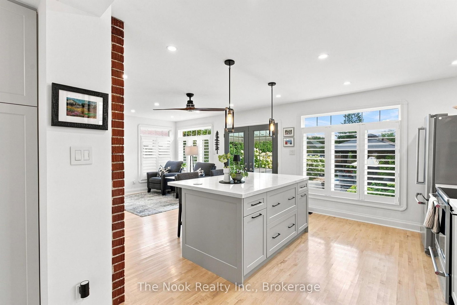 863 Masson Street • Oshawa, ON photo 14
