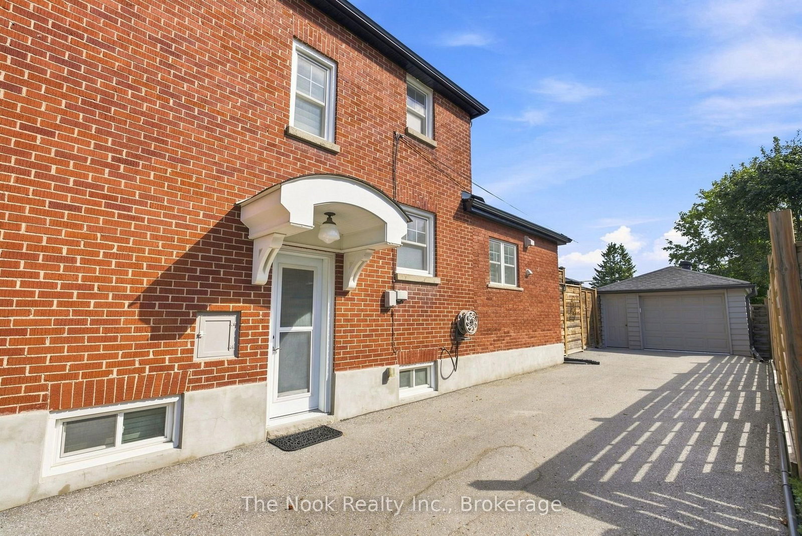 863 Masson Street • Oshawa, ON photo 33
