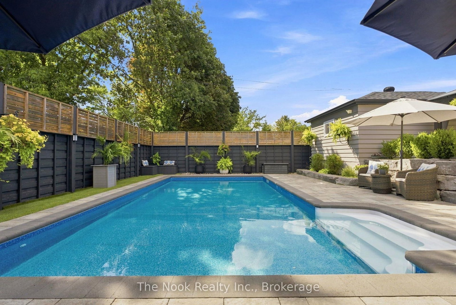 863 Masson Street • Oshawa, ON photo 40