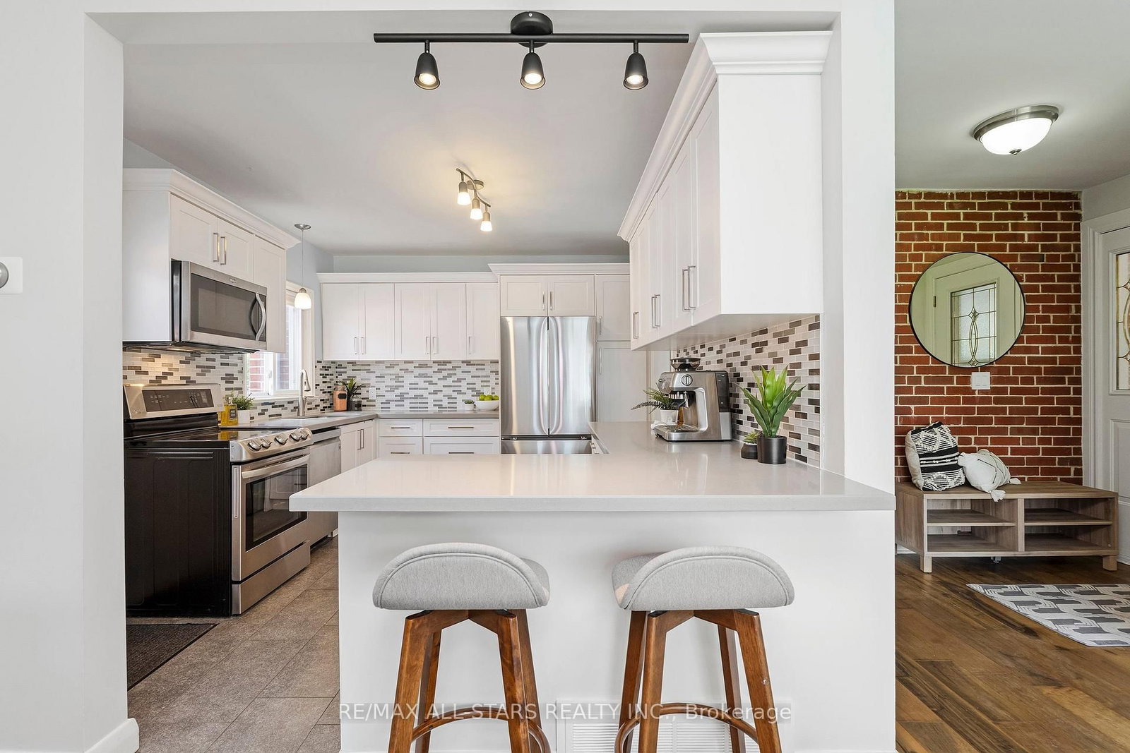 11 Penzance Drive • Toronto, ON photo 15