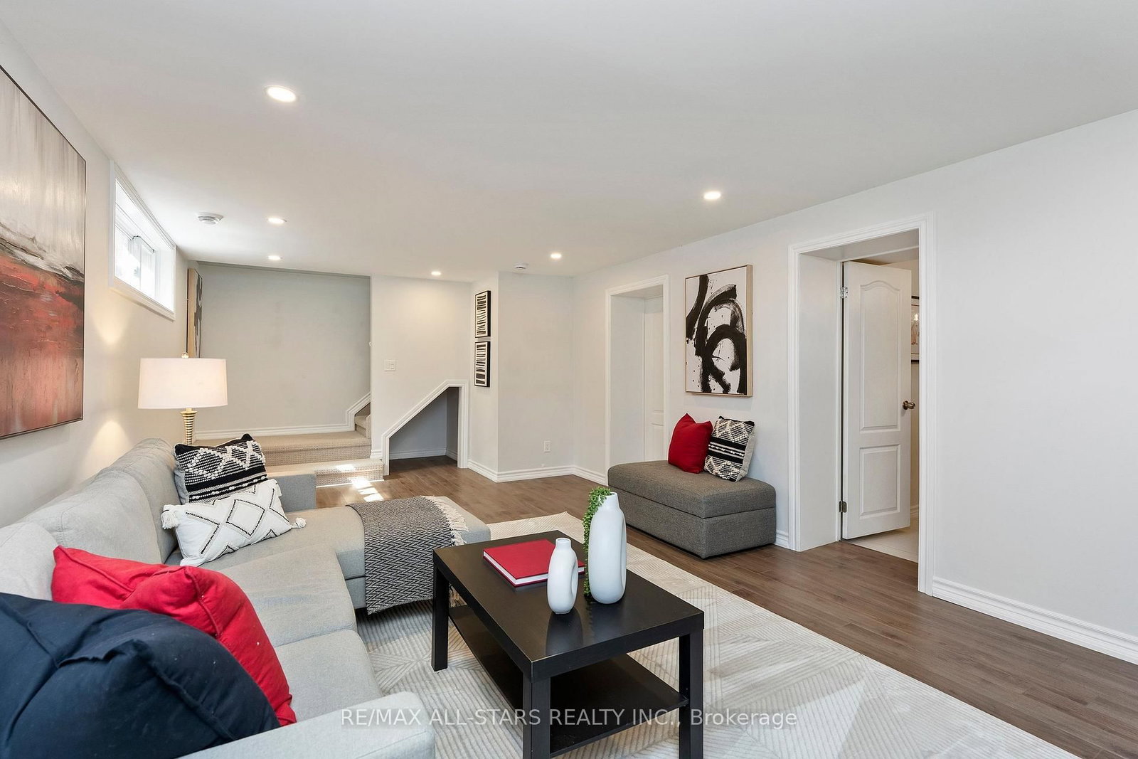 11 Penzance Drive • Toronto, ON photo 35