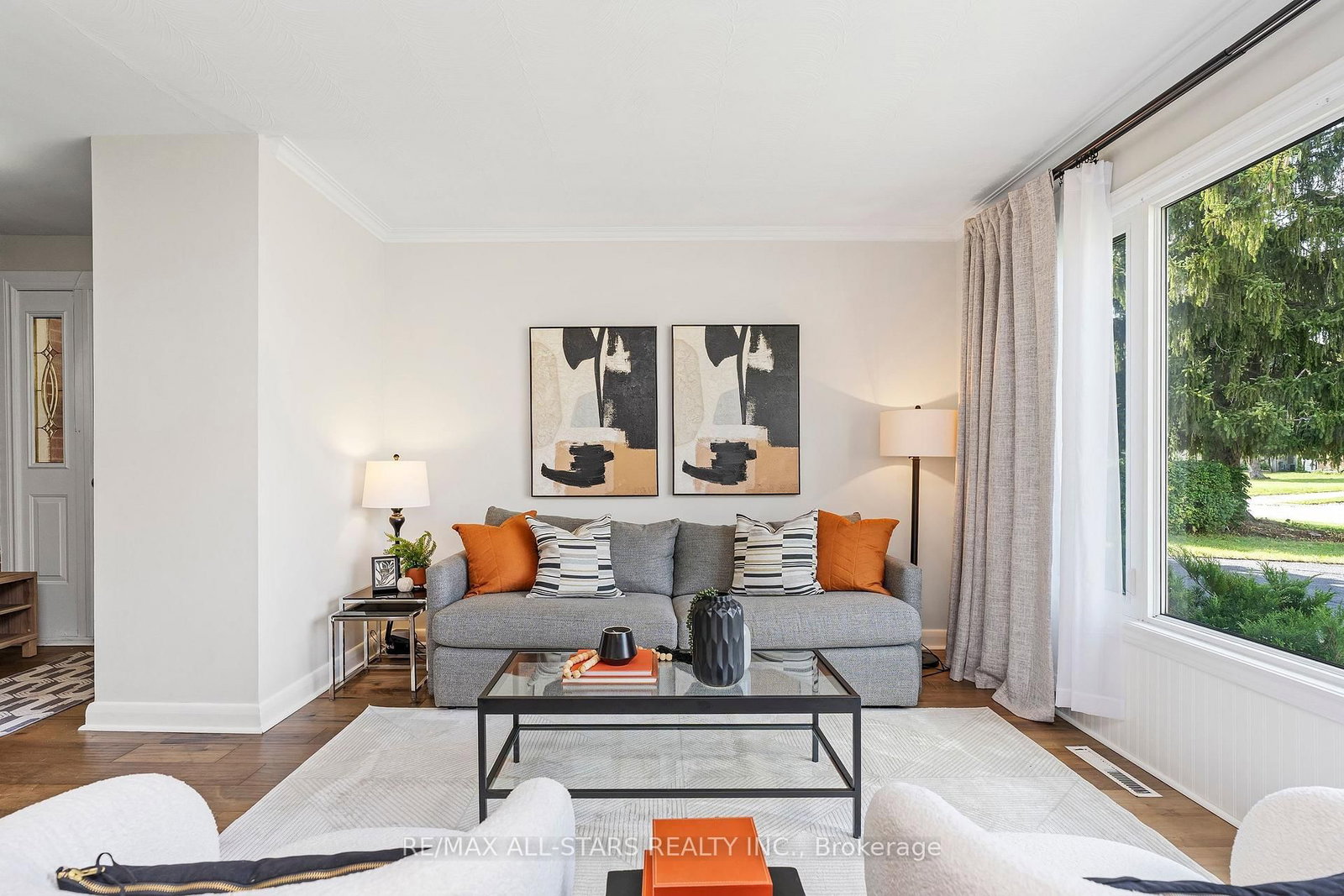 11 Penzance Drive • Toronto, ON photo 4