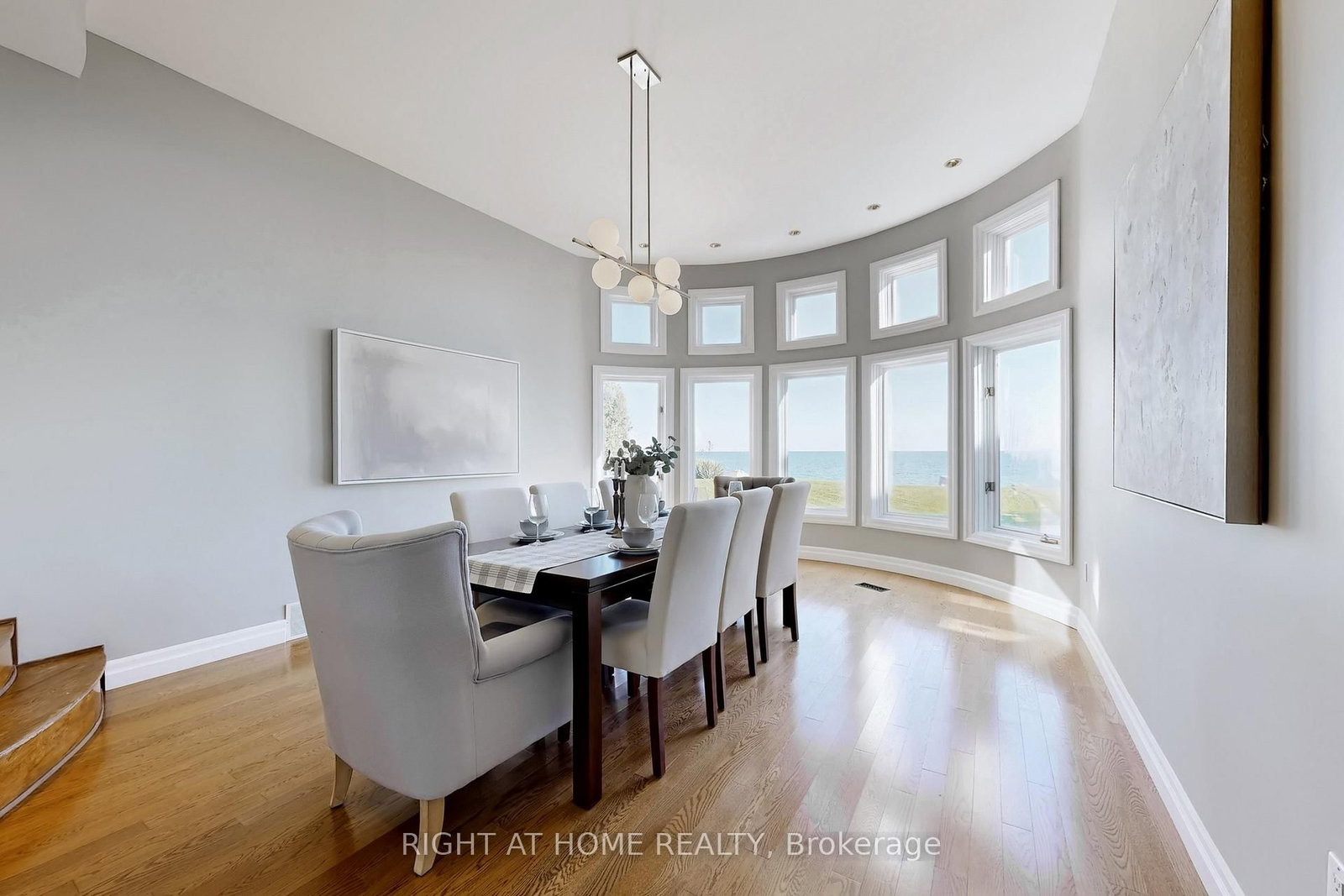 26 Ontoro Boulevard • Ajax, ON photo 18