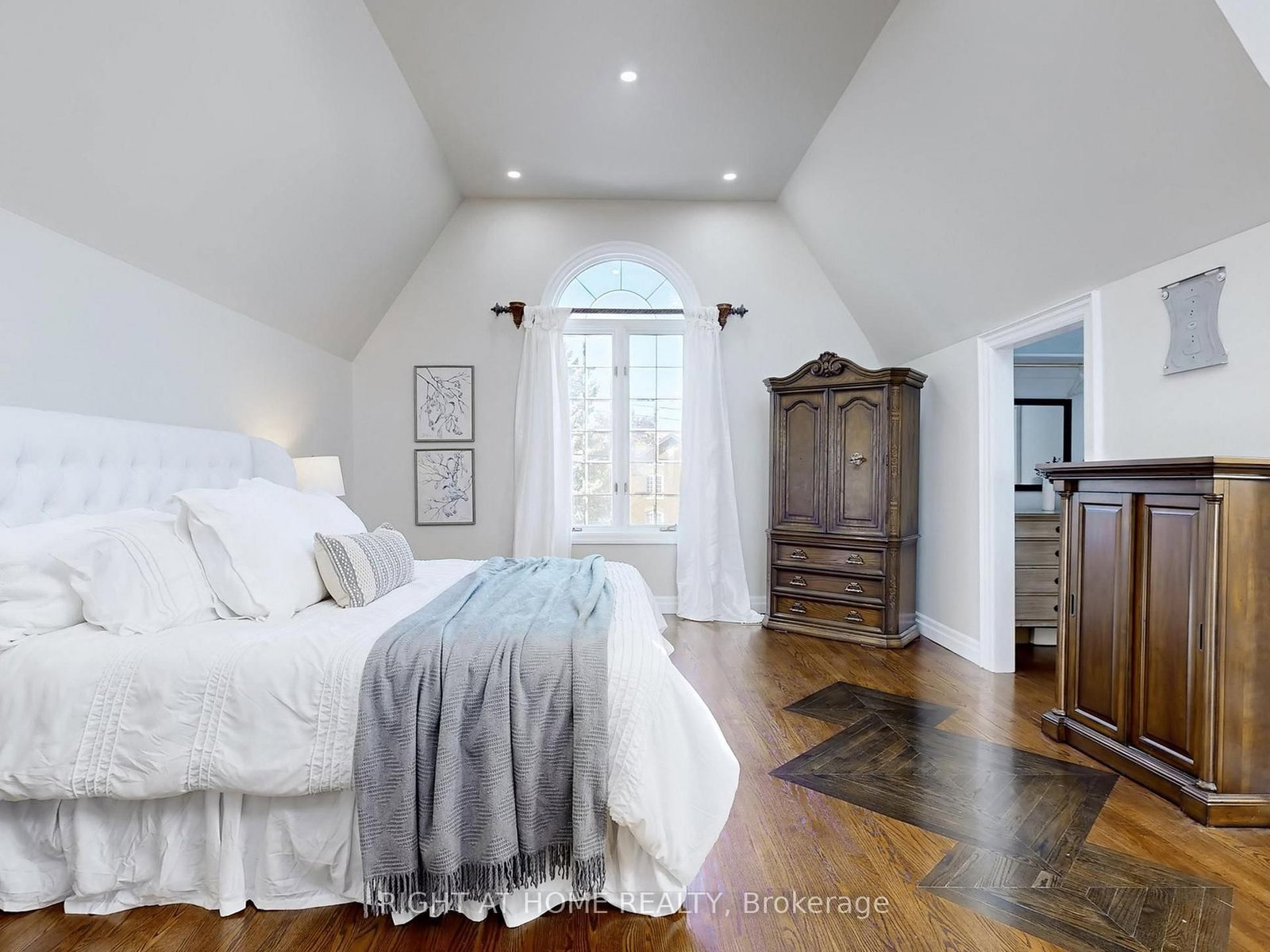 26 Ontoro Boulevard • Ajax, ON photo 34