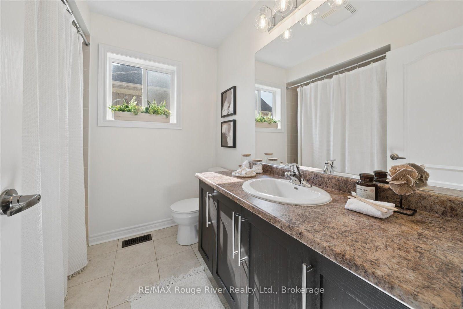 14 Chiswick Avenue • Whitby, ON photo 34