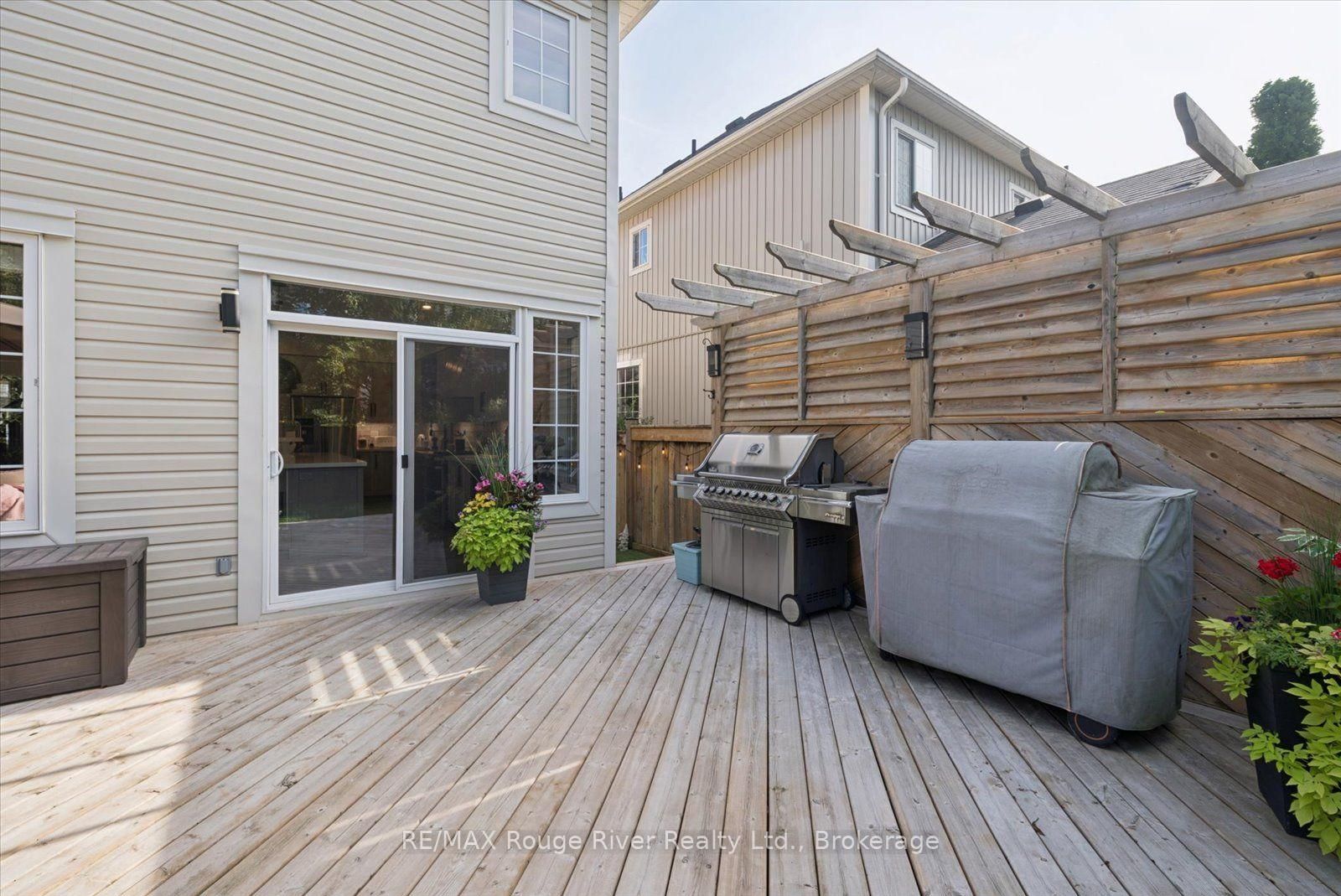 14 Chiswick Avenue • Whitby, ON photo 39