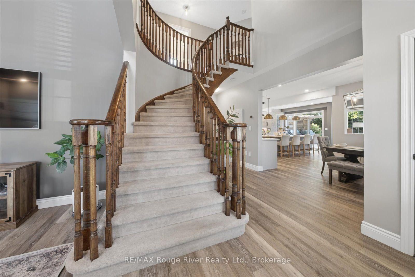 14 Chiswick Avenue • Whitby, ON photo 9