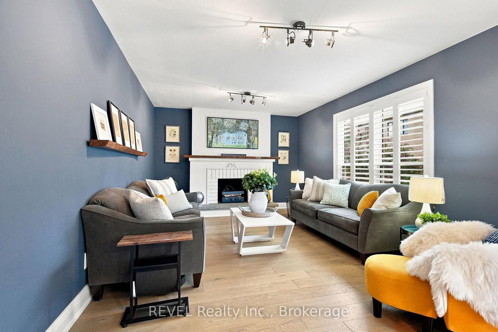 28 Falstaff Crescent • Whitby, ON photo 15