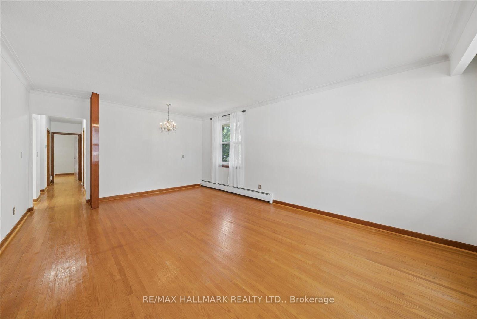 51 Allister Avenue • Toronto, ON photo 11
