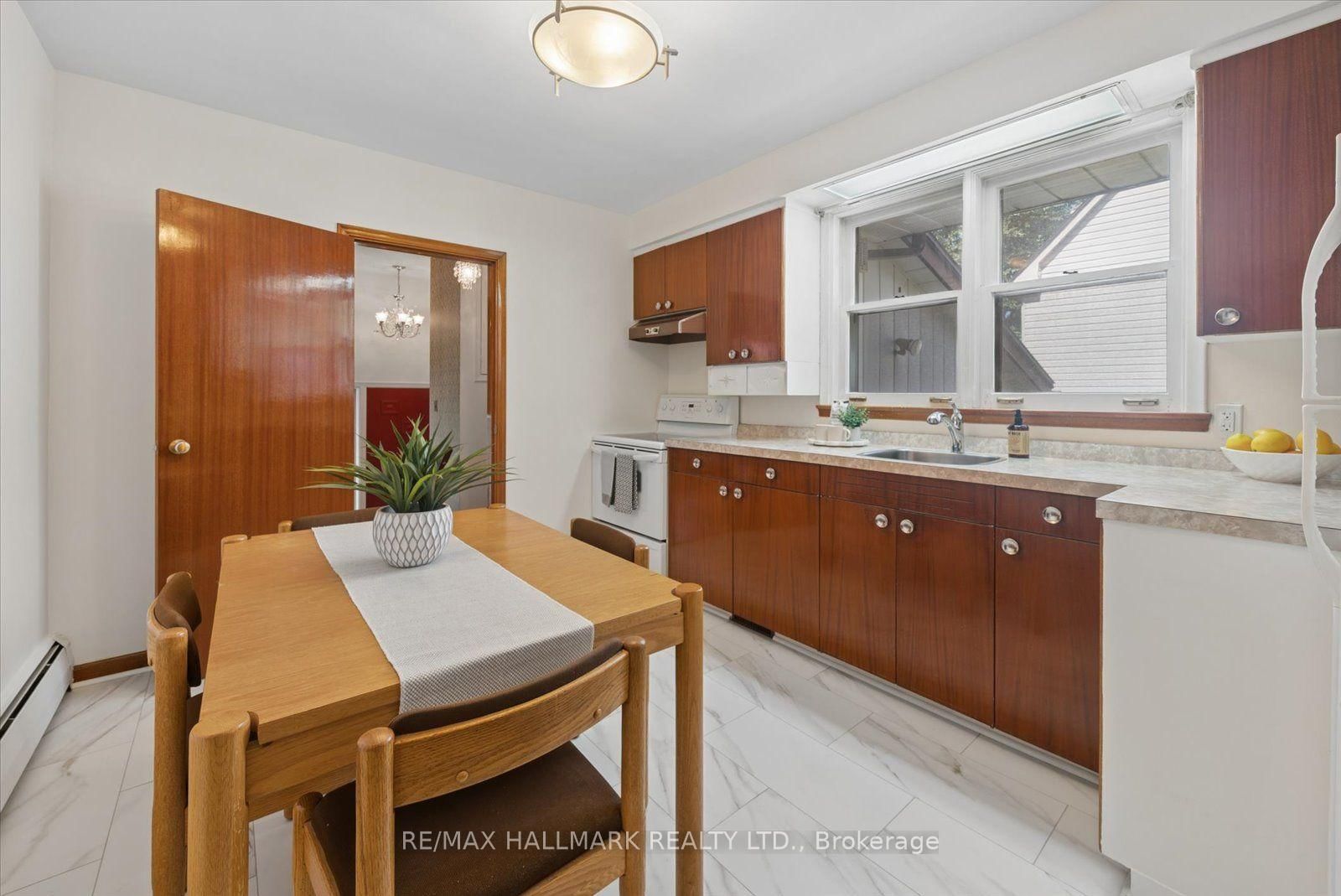 51 Allister Avenue • Toronto, ON photo 17