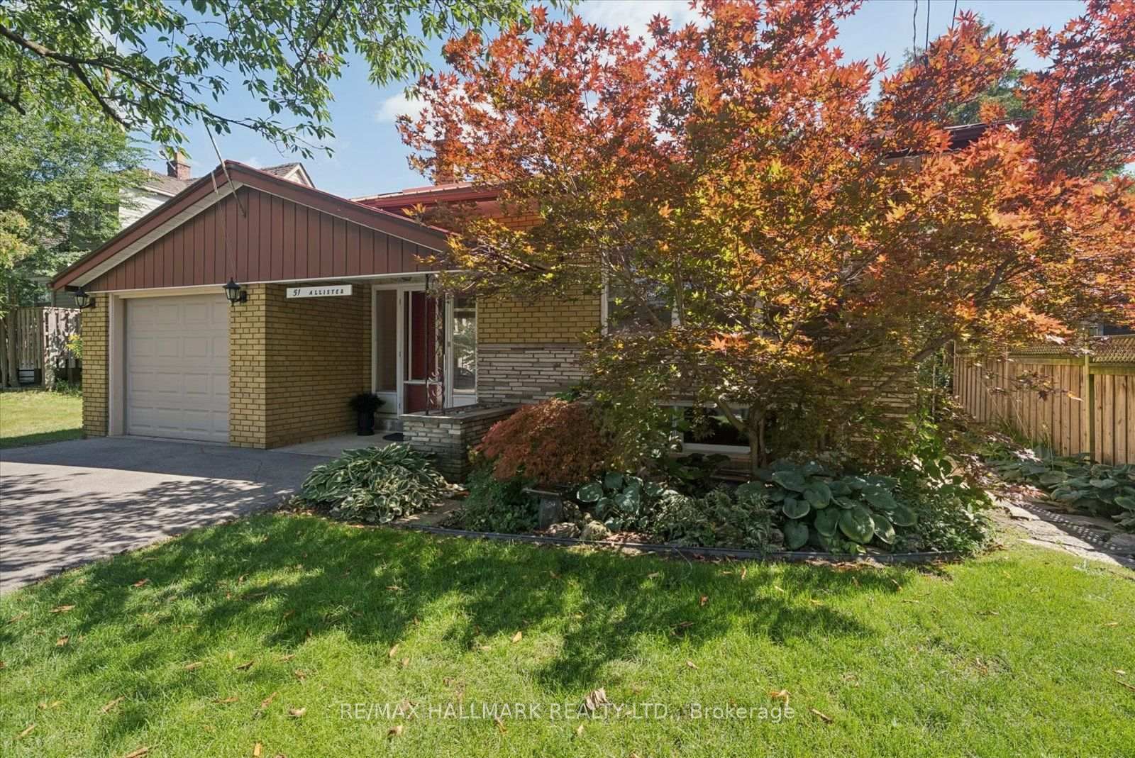 51 Allister Avenue • Toronto, ON photo 4