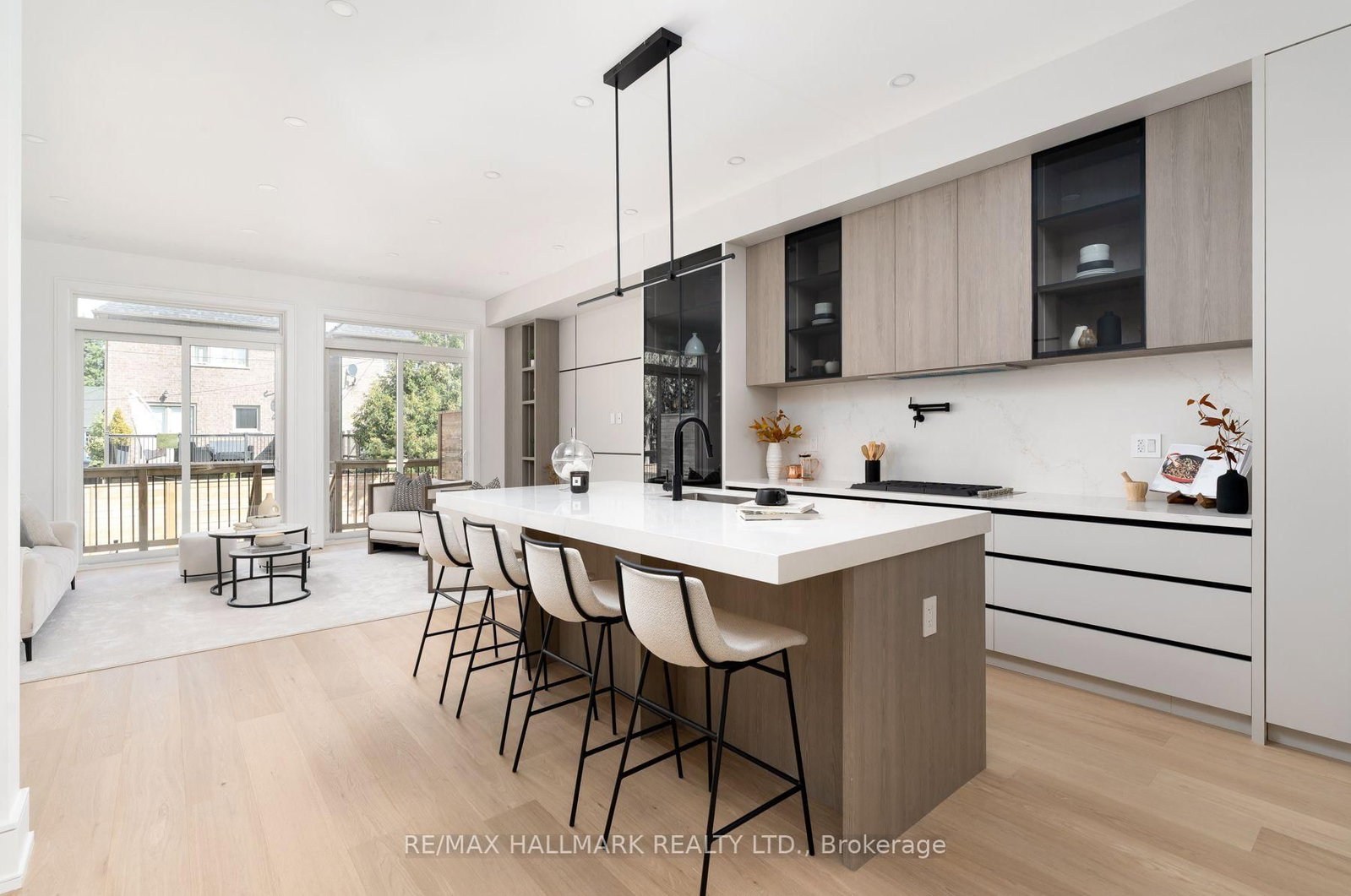 104 Yardley Avenue • Toronto, ON photo 16
