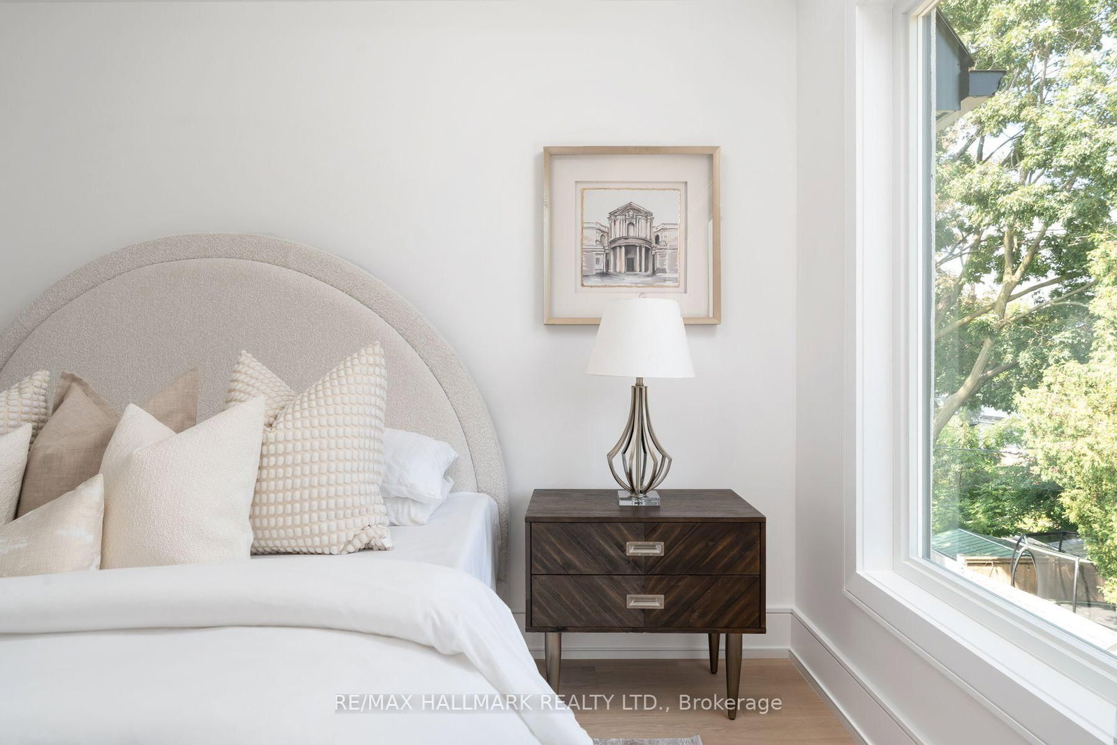 104 Yardley Avenue • Toronto, ON photo 25