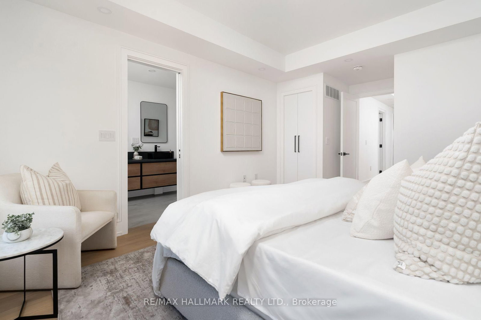 104 Yardley Avenue • Toronto, ON photo 27